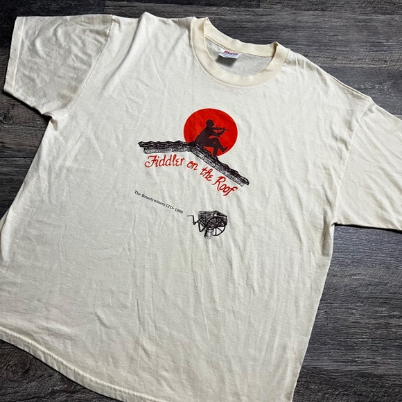 Vintage Fiddler on the Roof Shirt Size XL 1996 Broadway Graphic Tee Hanes KC - Picture 2 of 4